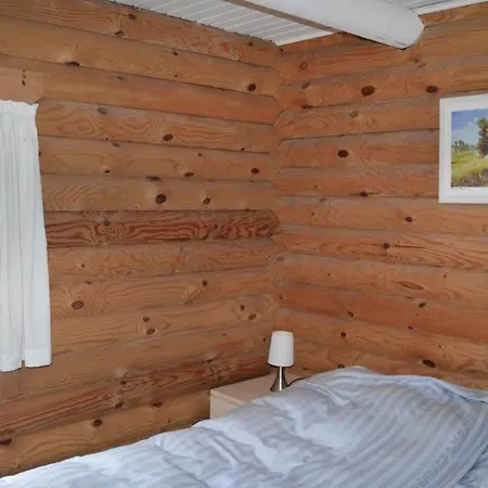 Two-bedroom Holiday In Hals *